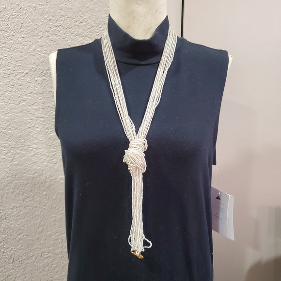 Vintage Beaded Necklace - Picture 8 of 9